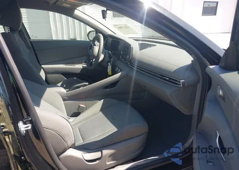 2025 Hyundai Elantra Se z USA, uszkodzony, nr VIN KMHLL4DG2SU860153